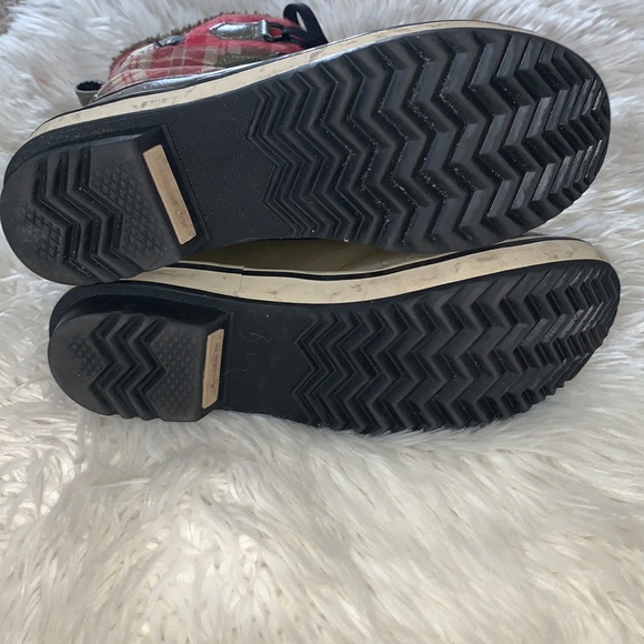 Sorel Plaid Waterproof Boots Tivoli Red and Green Size 7 - Picture 9 of 11